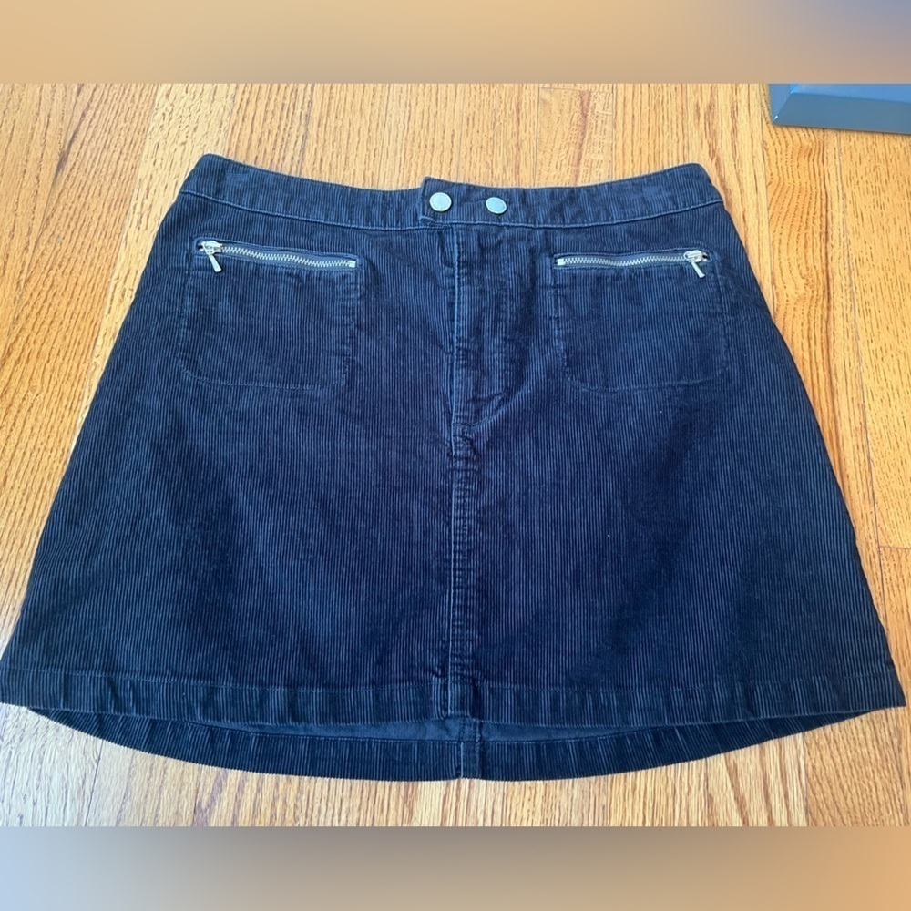 Abercrombie & Fitch Black Corduroy Mini Skirt Size 4 Zipper Pockets Y2K Boho